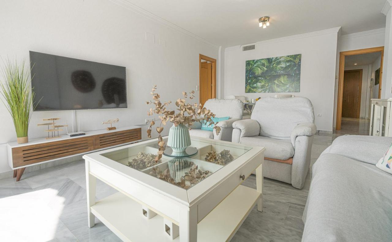 Coral Paradise Apartment With Swimming Pool 拉海瑞德拉 外观 照片