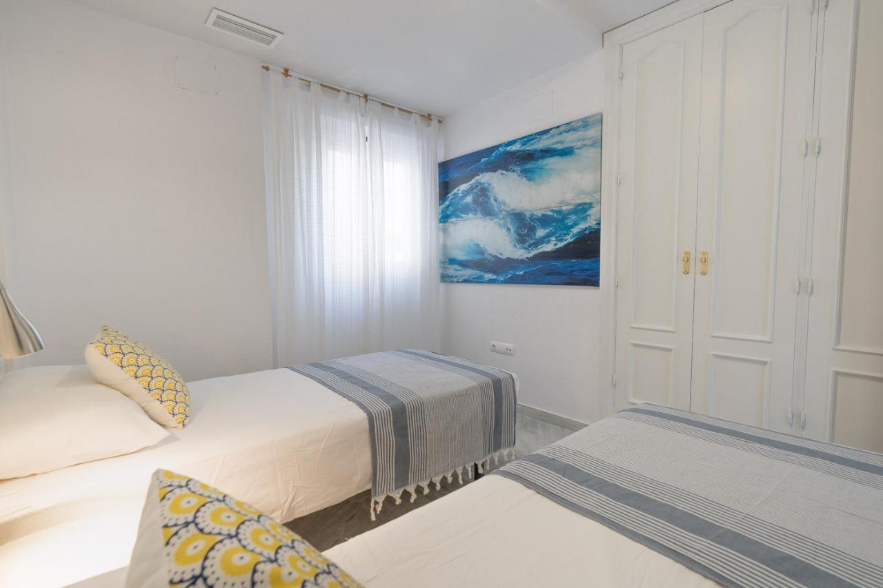 Coral Paradise Apartment With Swimming Pool 拉海瑞德拉 外观 照片